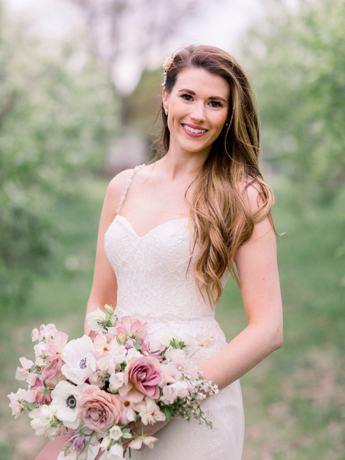 Bride-Weston-Red-Barn-Farm-Kansas-City-|-Blue-Bouquet-Kansas-City-Wedding-Florist